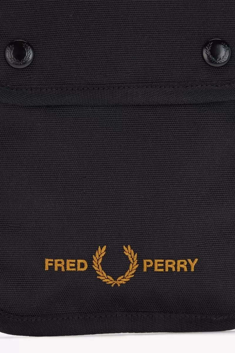 bolsos negros para hombre de la marca fred perry