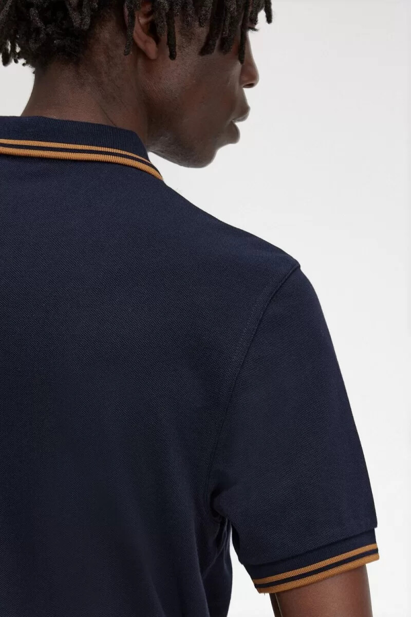 camisa fred perry m3600 para hombre color azul marino y café oscuro