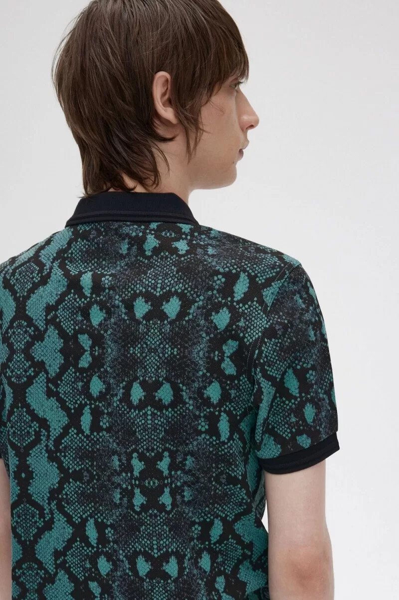 camisa fred perry con estampado de serpiente para hombre en color menta intenso