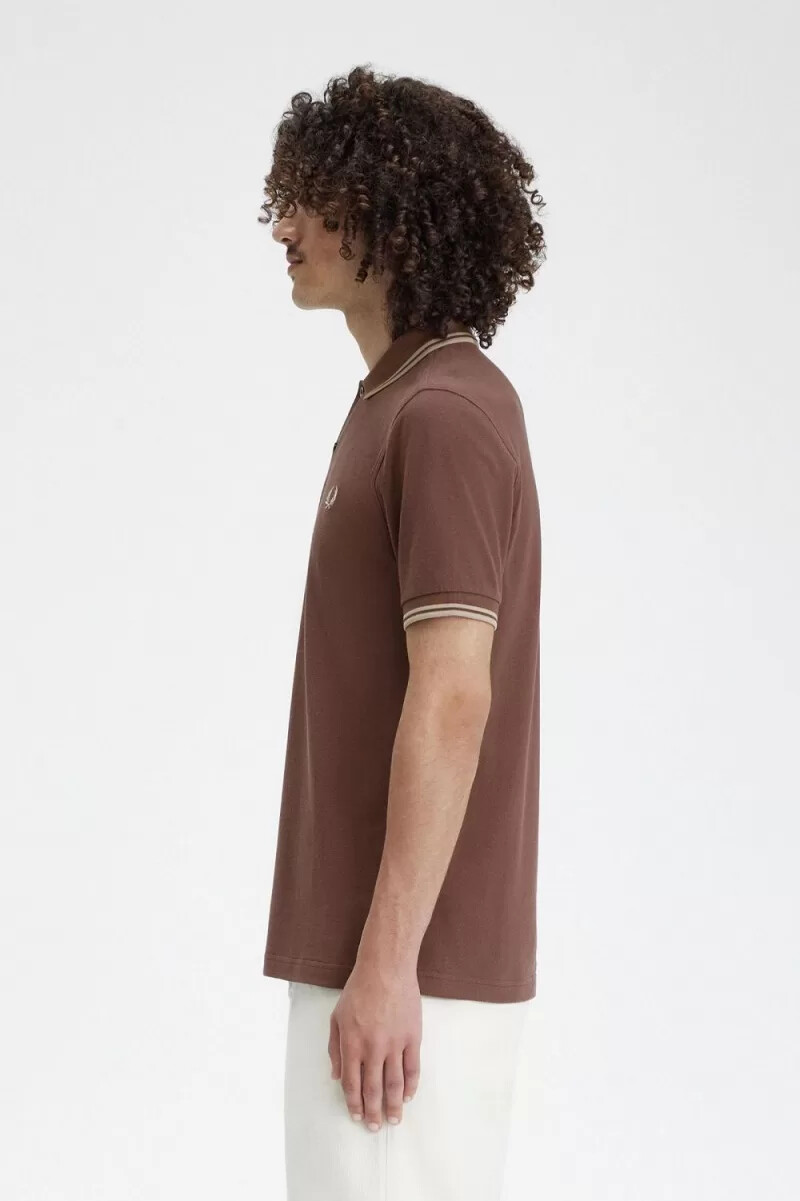camisa fred perry m3600 para hombre color rojo oscuro y gris cálido