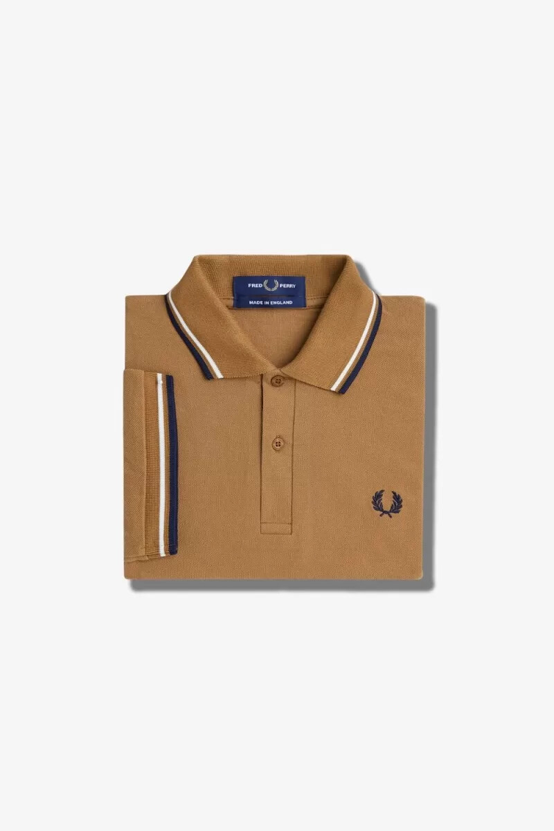 camisa fred perry m12 para hombre color café oscuro beige y azul marino