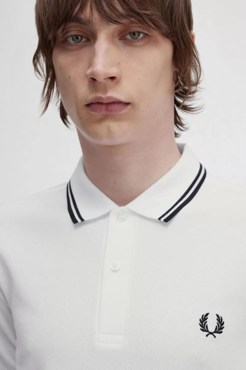 camisa fred perry m3600 para hombre blanca y negra