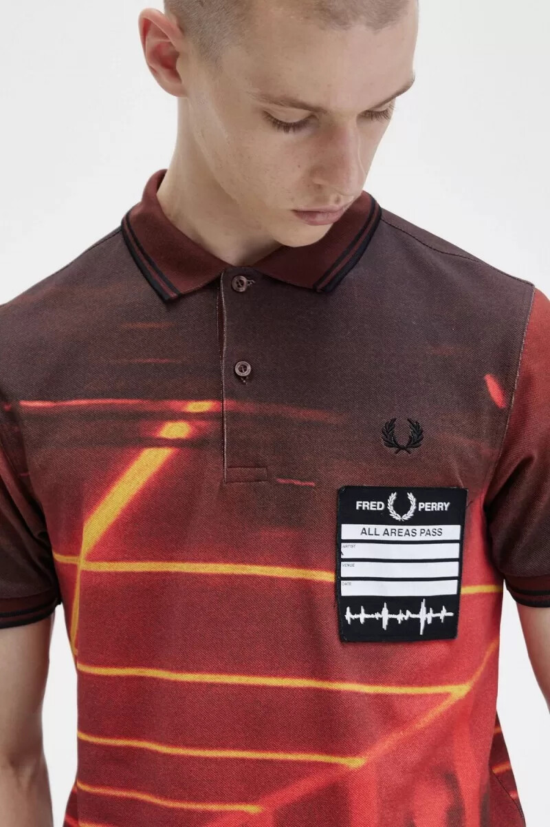 camisa fred perry con estampado gráfico para hombre en rojo estadio