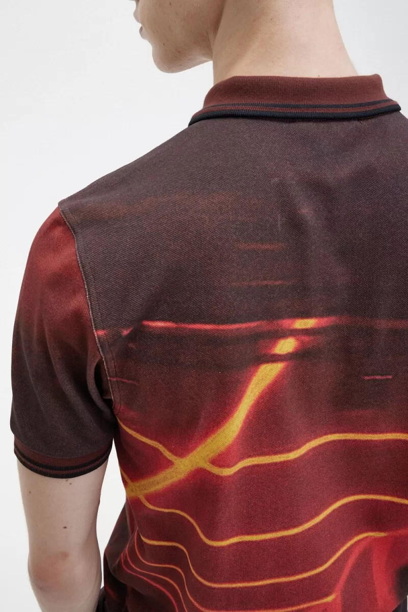 camisa fred perry con estampado gráfico para hombre en rojo estadio