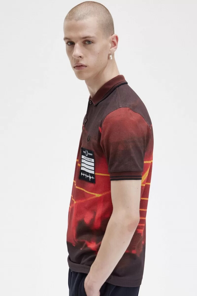 camisa fred perry con estampado gráfico para hombre en rojo estadio