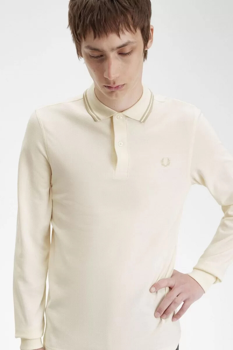 camisa fred perry m3636 para hombre beige avena avena