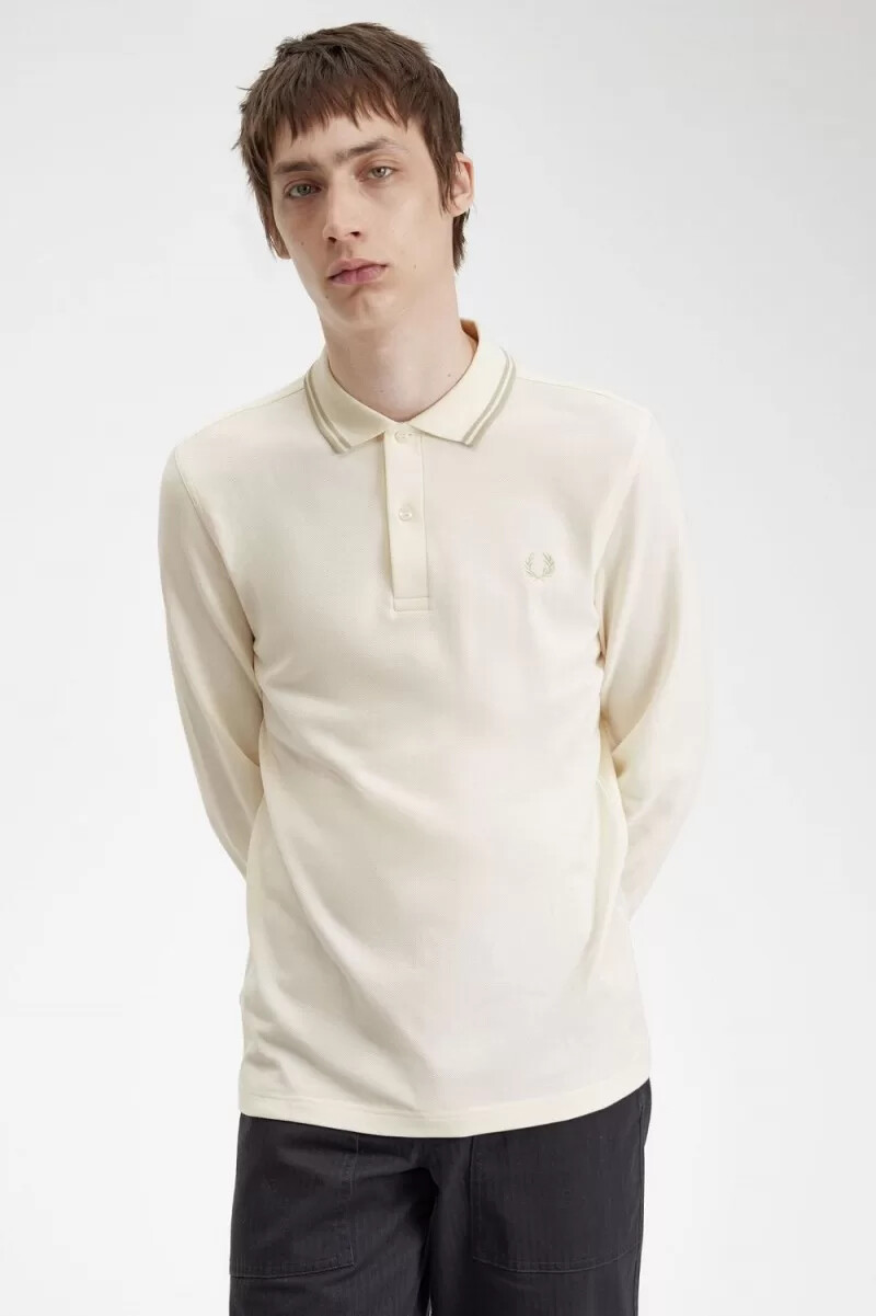 camisa fred perry m3636 para hombre beige avena avena
