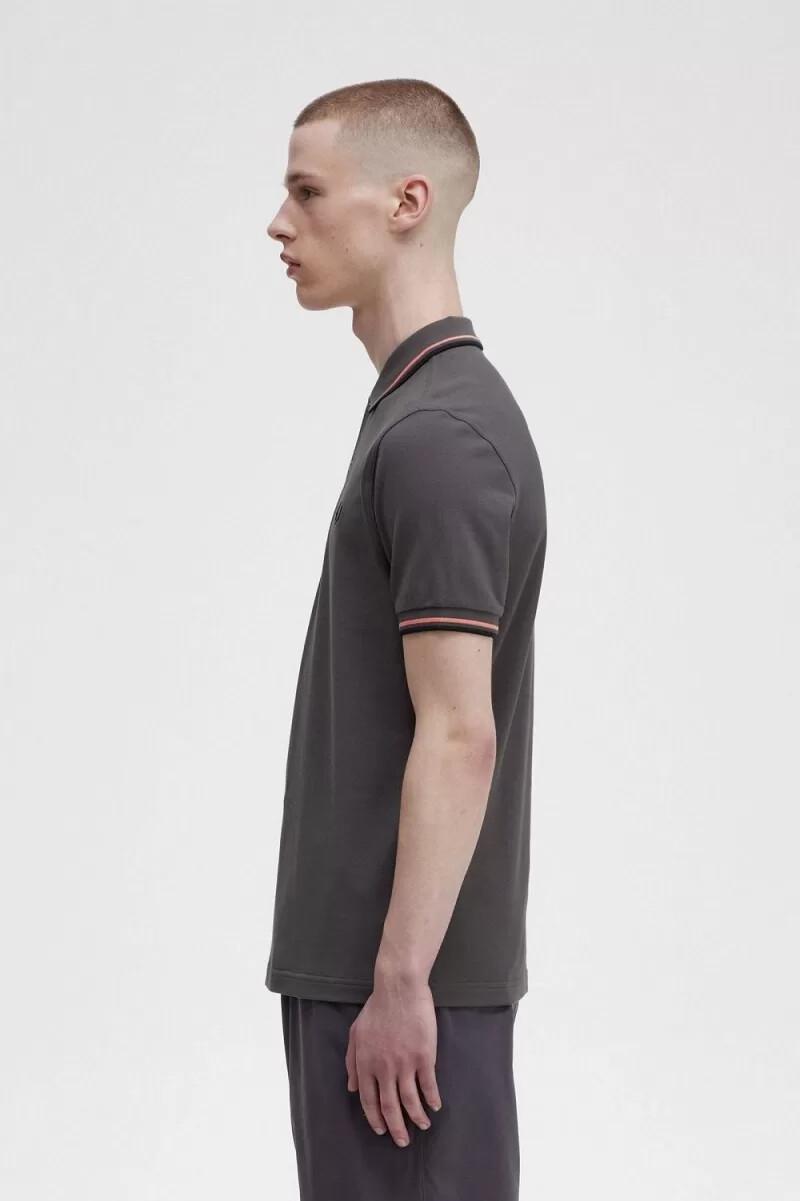 camisa fred perry m3600 para hombre color gris plomo coral y negro intenso