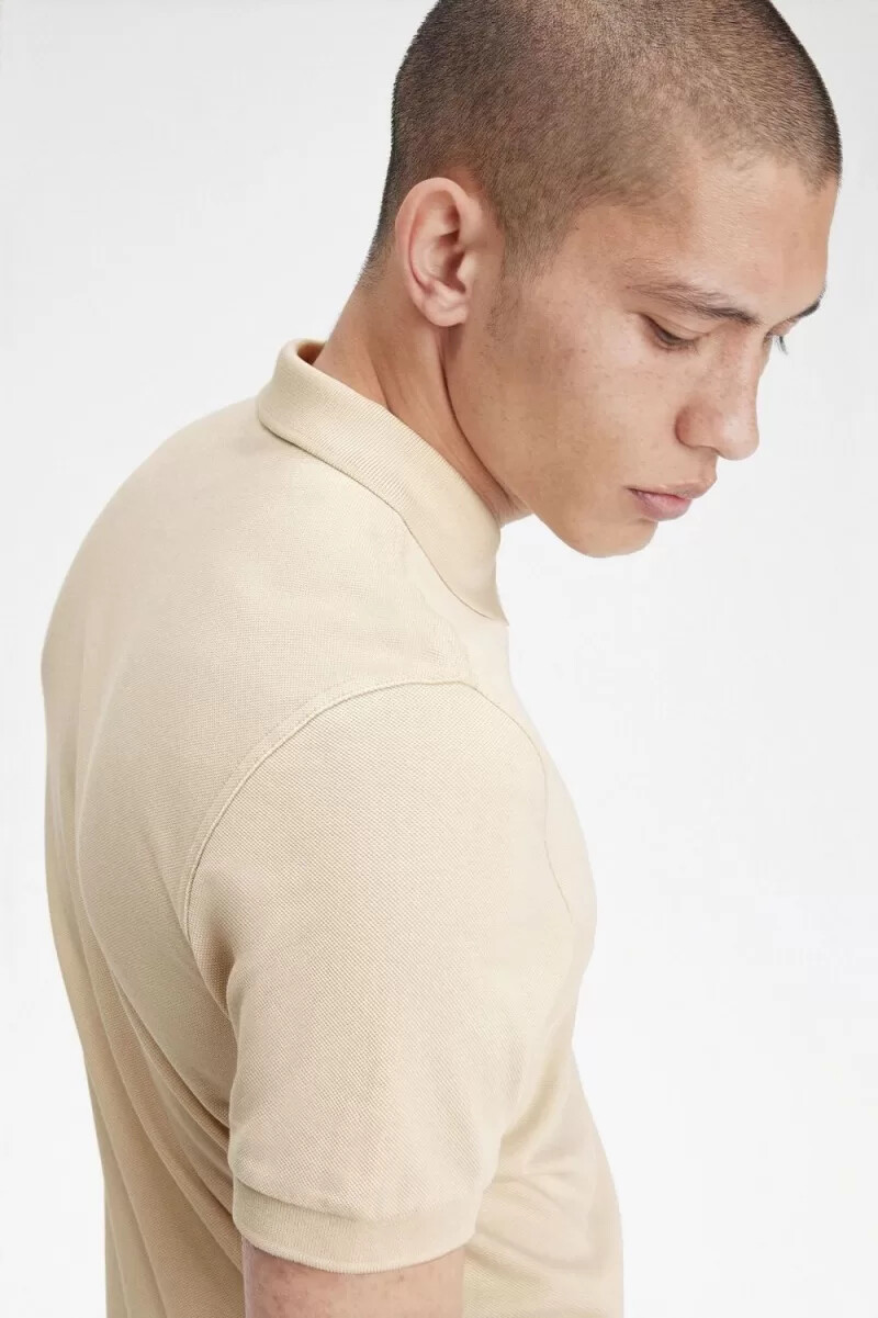 camisa fred perry m6000 para hombre color avena y negro
