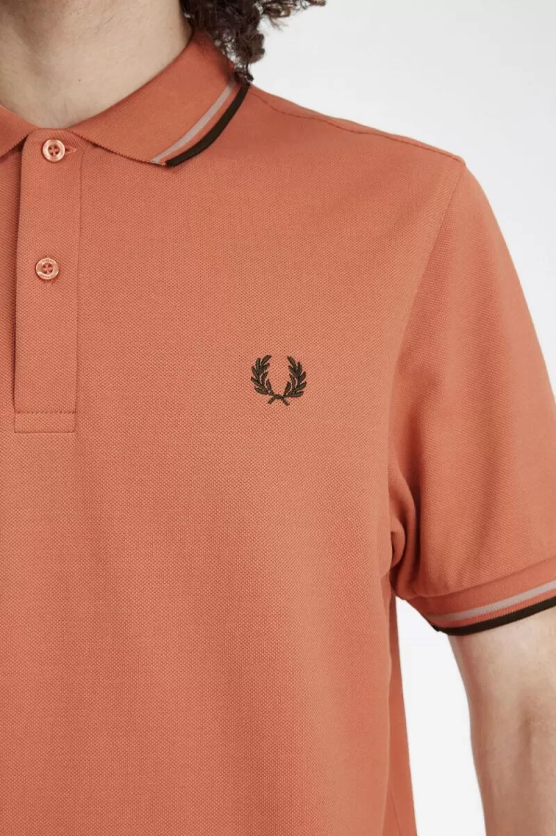camisa fred perry m3600 para hombre color óxido claro gris cálido verde noche