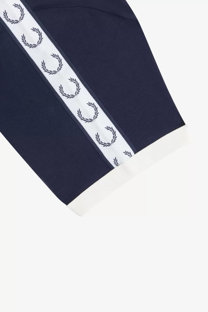 camiseta fred perry con ribetes y cinta para hombre en azul carbón