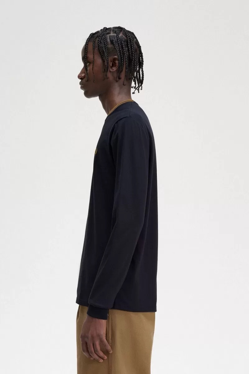 camiseta fred perry twin tipped para hombre color azul marino y café oscuro