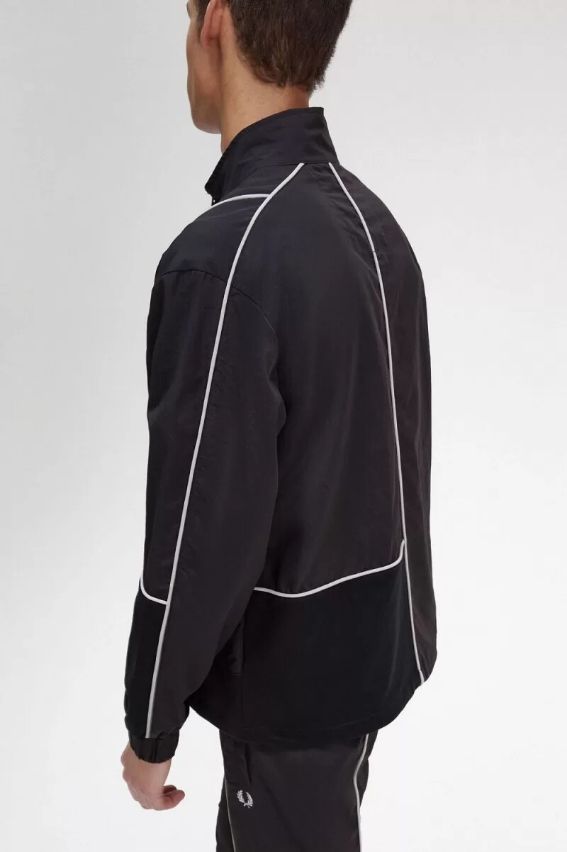 chaquetas fred perry piped shell para hombre negras