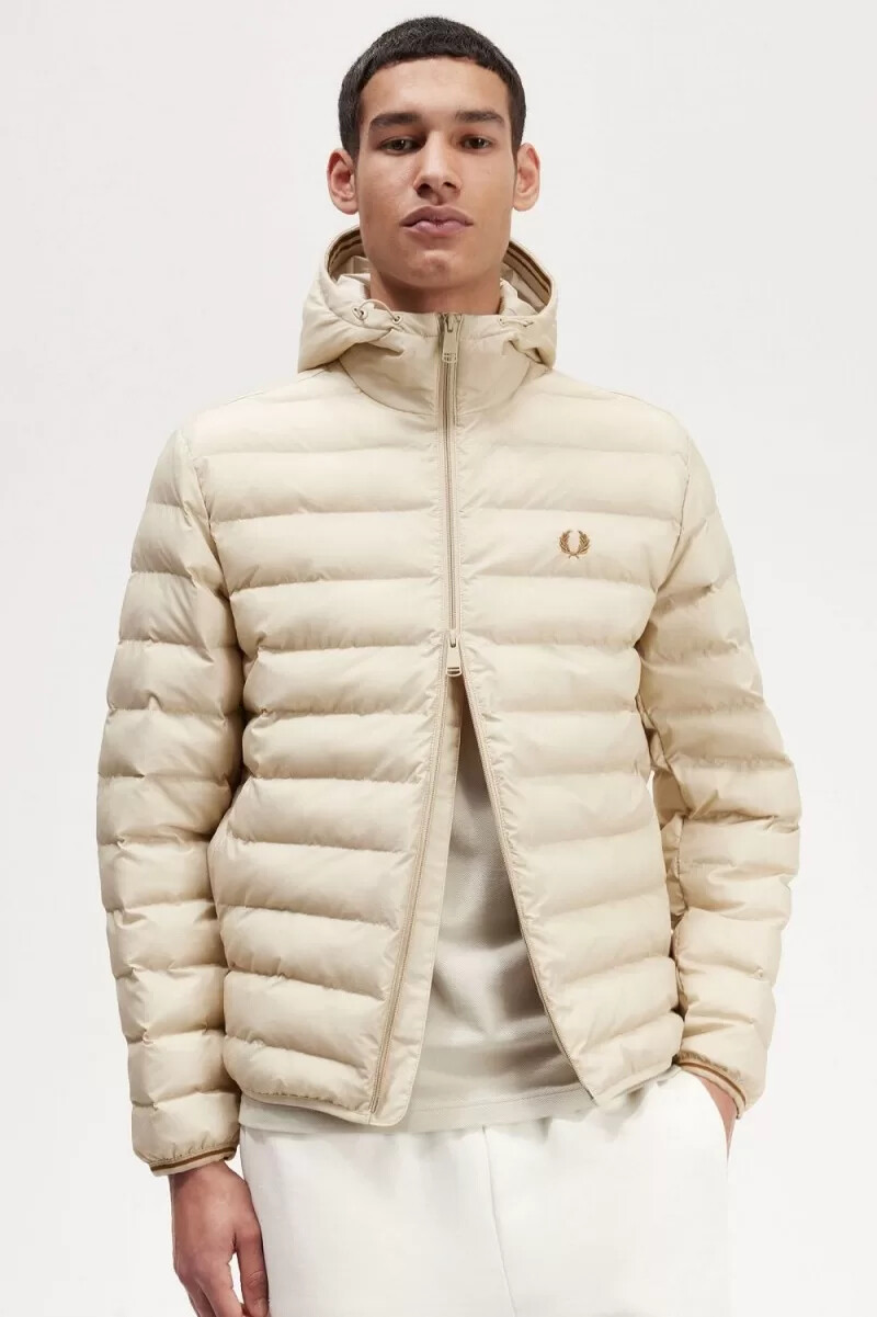 chaquetas con capucha y aislamiento fred perry para hombre color avena
