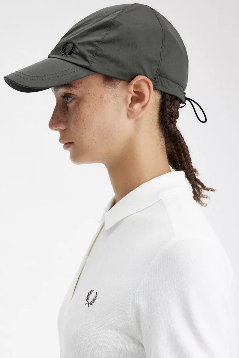 gorras ajustables fred perry para hombre color verde campo