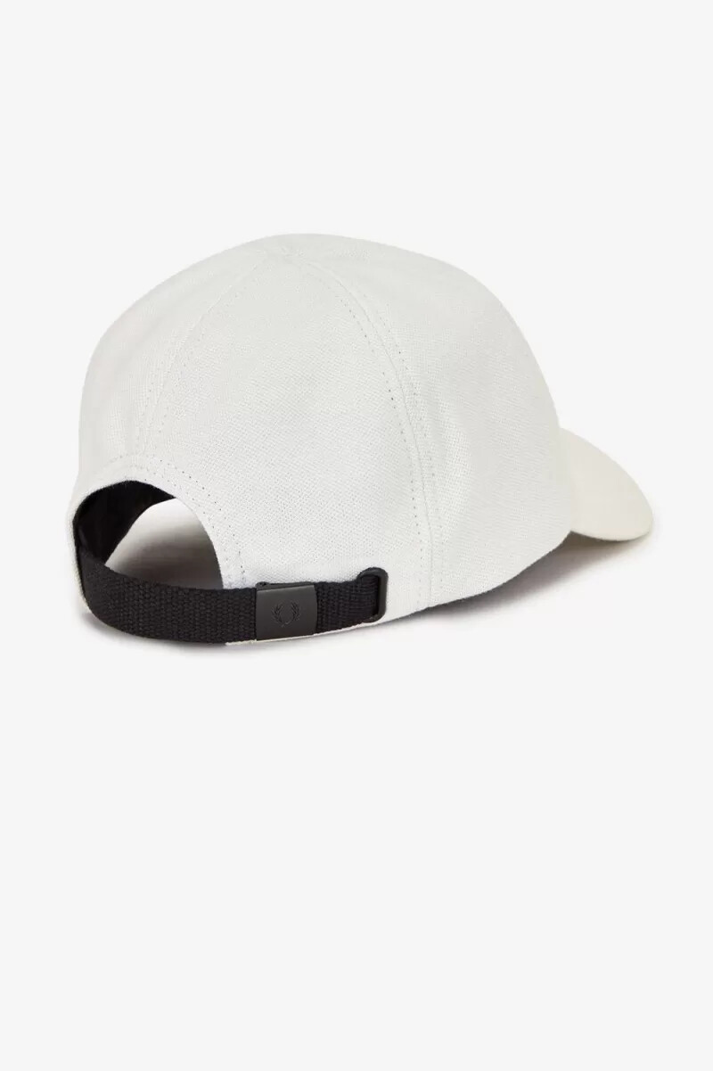 gorras clásicas de piqué fred perry para hombre color blanco nieve y verde