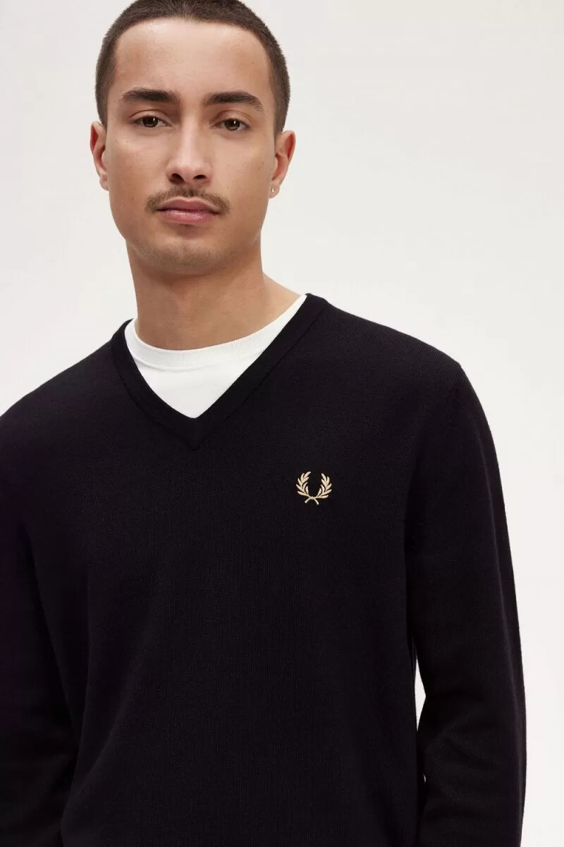 jersey clásico fred perry con cuello en v para hombre color negro