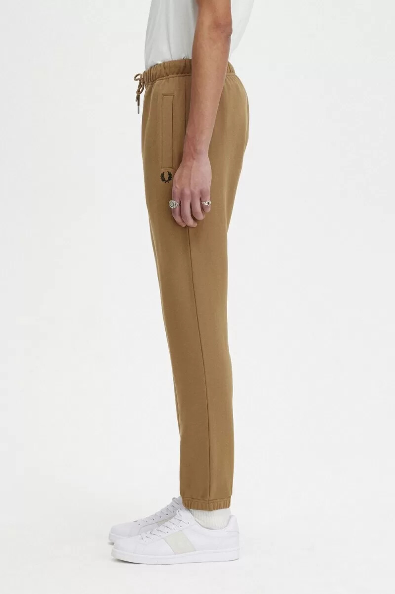 pantalones deportivos fred perry loopback para hombre en marrón tabaco quemado