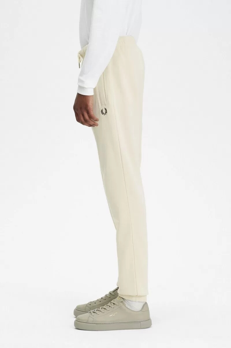 pantalones deportivos fred perry loopback para hombre color avena y negro