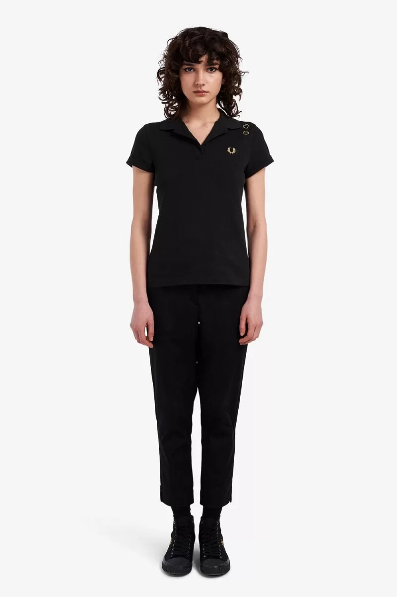 polo fred perry de piqué con cuello abierto para mujer color negro