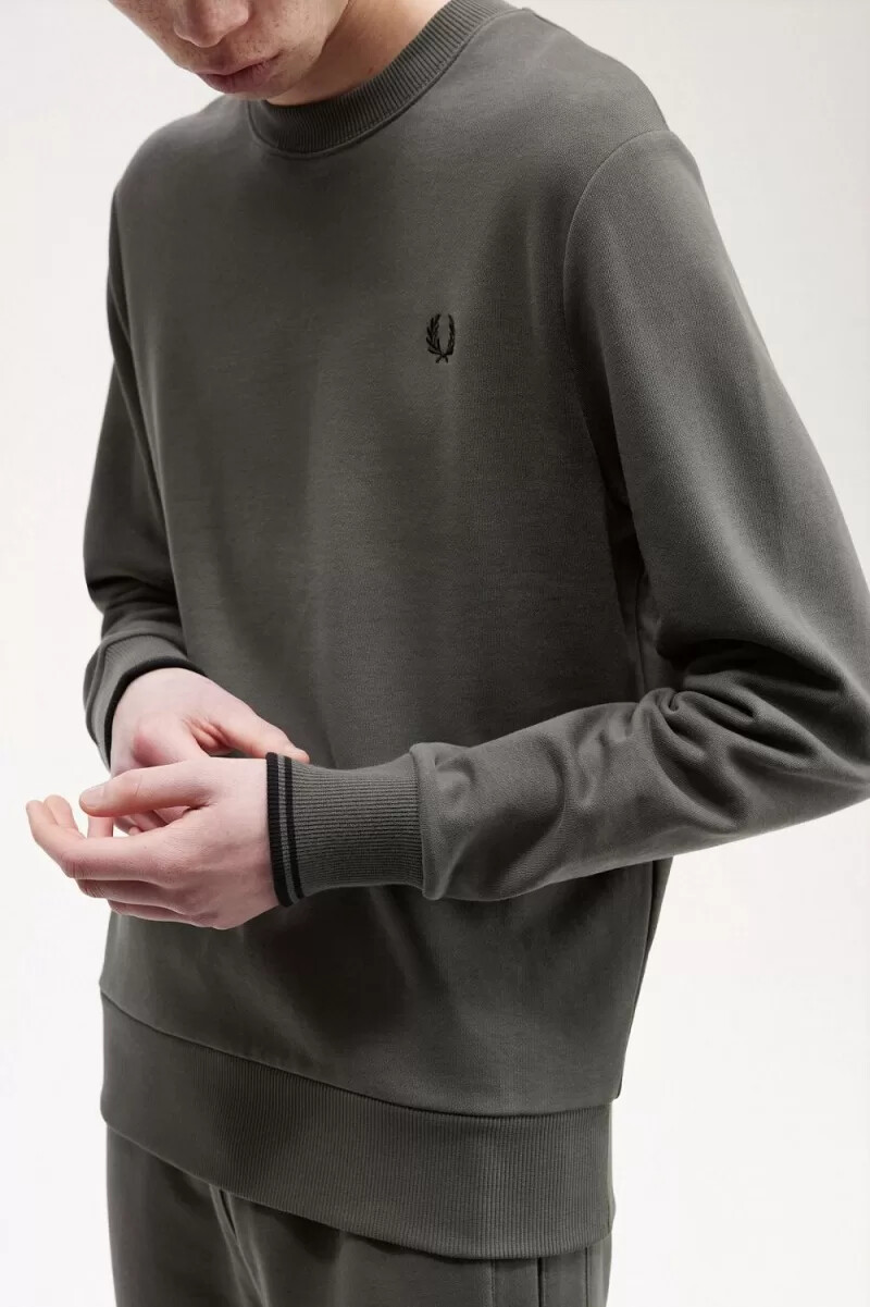 sudadera fred perry con cuello redondo para hombre color verde campo