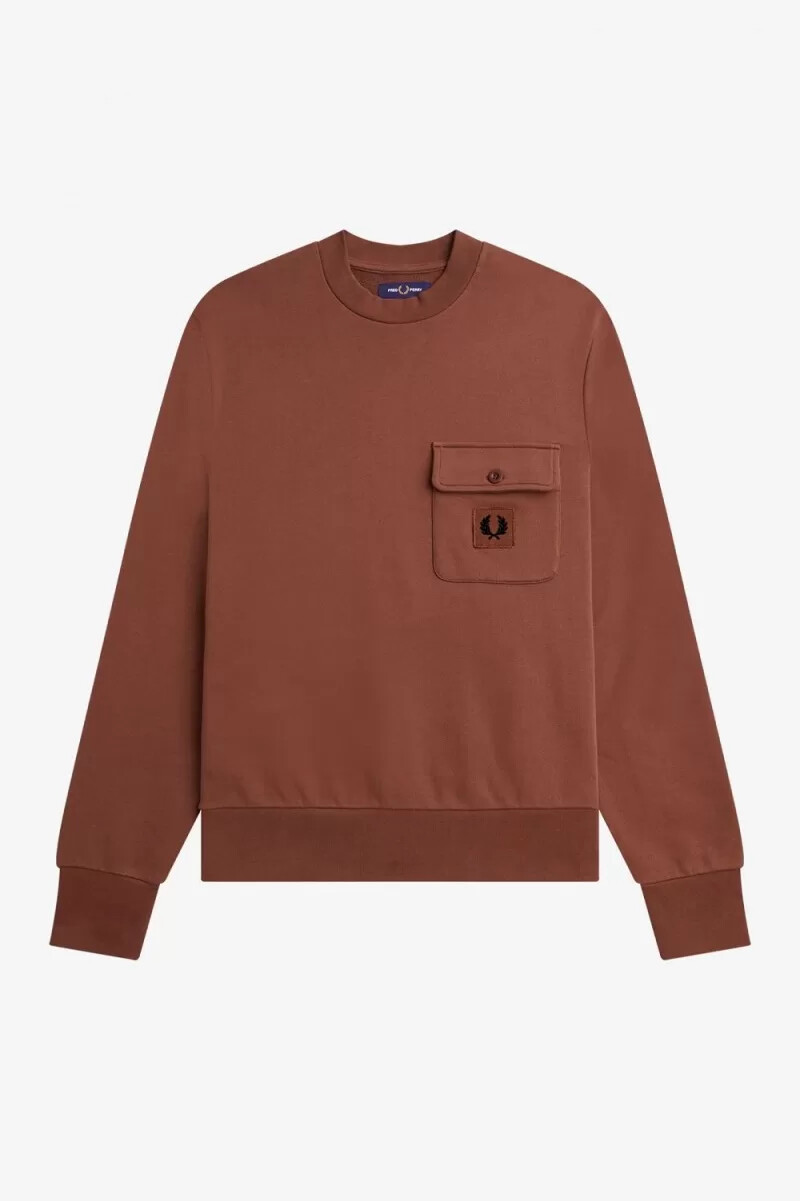 sudadera fred perry con cuello redondo y detalle de insignia para hombre en marrón whisky