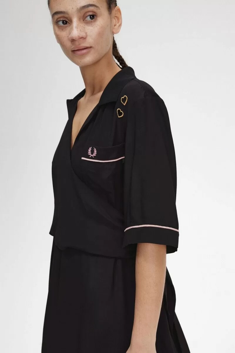 camisa de bolos fred perry para mujer color negro