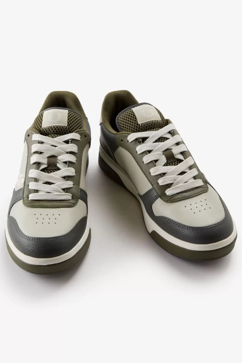 zapatillas fred perry b300 para hombre en color menta claro y beige claro